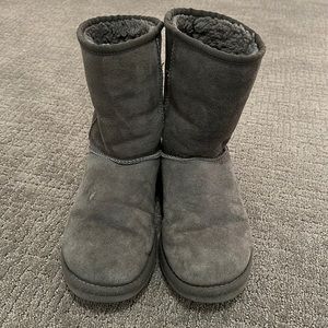 Gray Uggs